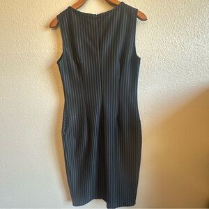 Vfshow Vfemag Women's Black & White Striped ElegantDress‎ size Medium pre-owned